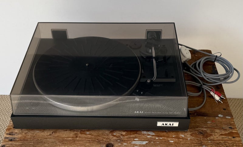 Akai AP-B20 turntable Carousel 2