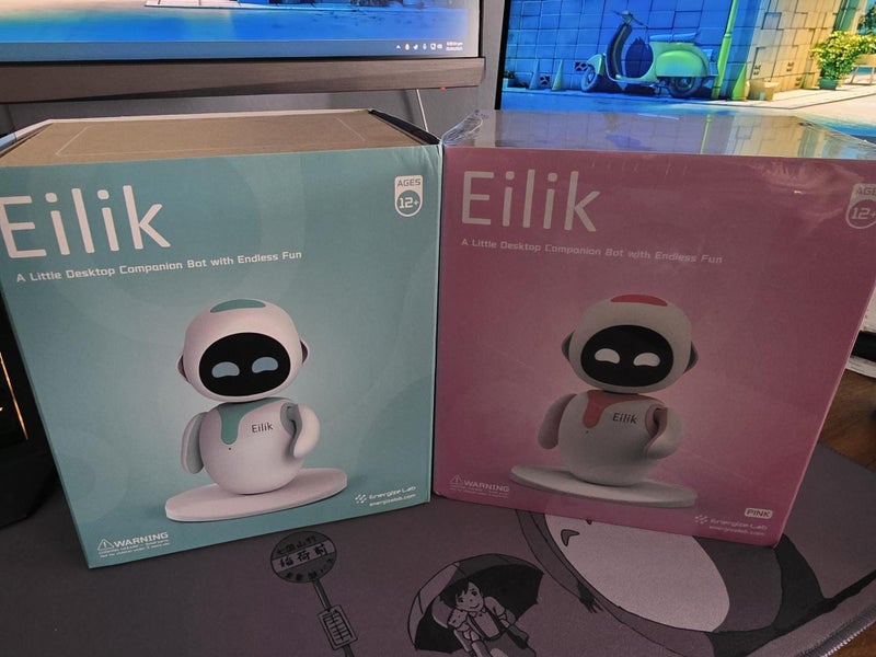 Eilik Robots Carousel 4
