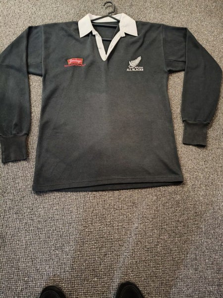 All black jersey Carousel 2