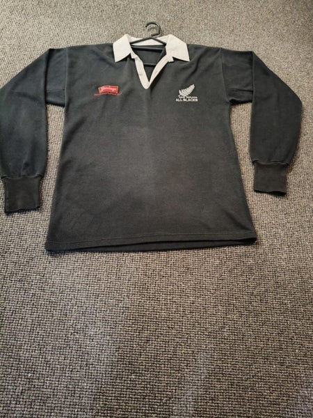 All black jersey Carousel 1