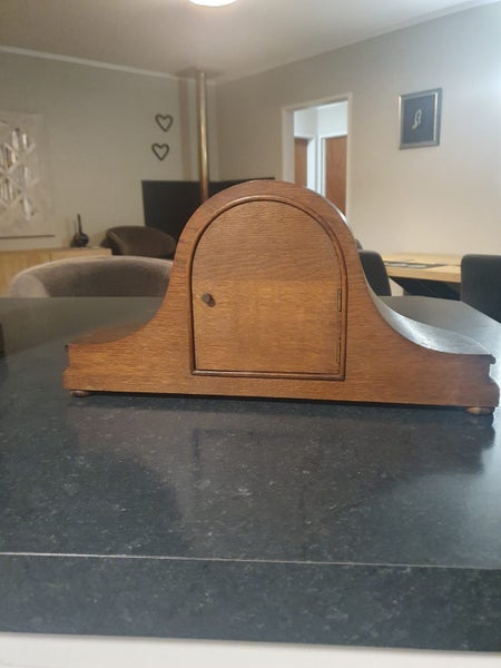 Mantel clock Carousel 2