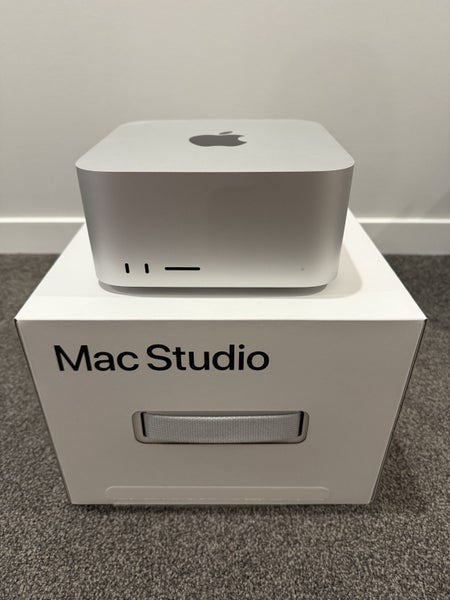 Mac Studio (2022) M1 Max / 32GB RAM / 512GB SSD Carousel 1