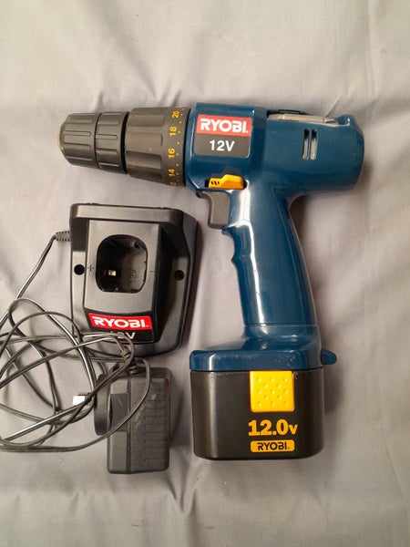 Ryobi CDL1201P 12V Cordless Drill/Driver Carousel 1