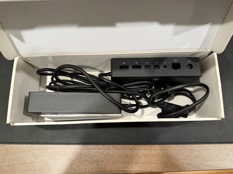 Microsoft Surface Dock Carousel 2