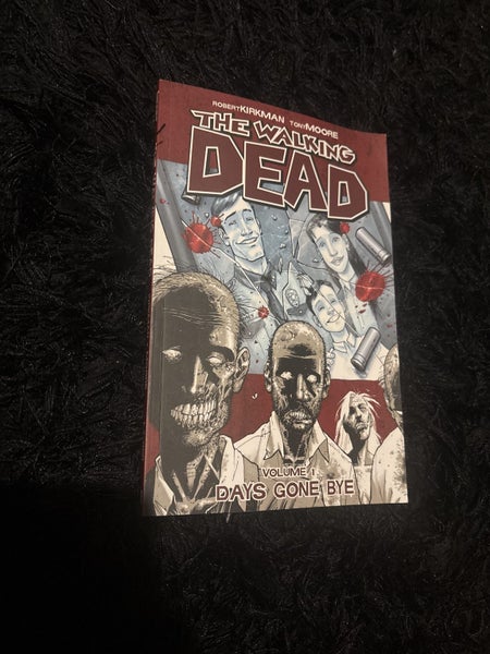 The Walking Dead Volume 1 - Days Gone By - by Robert Kirkman Carousel 1