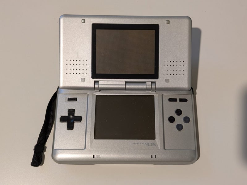 Nintendo DS Console Carousel 1