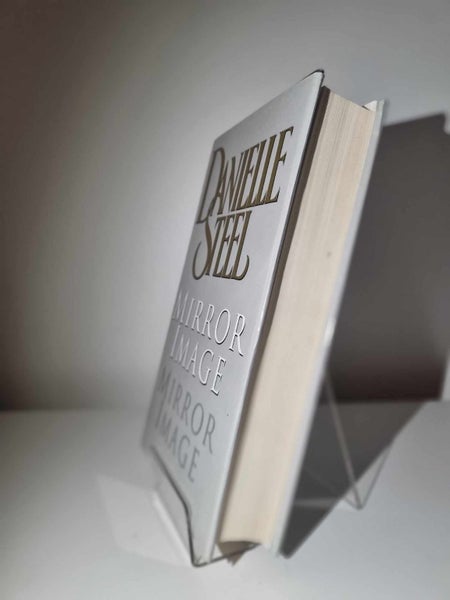Mirror Image Mirror Image - By Danielle Steel64022361423874112