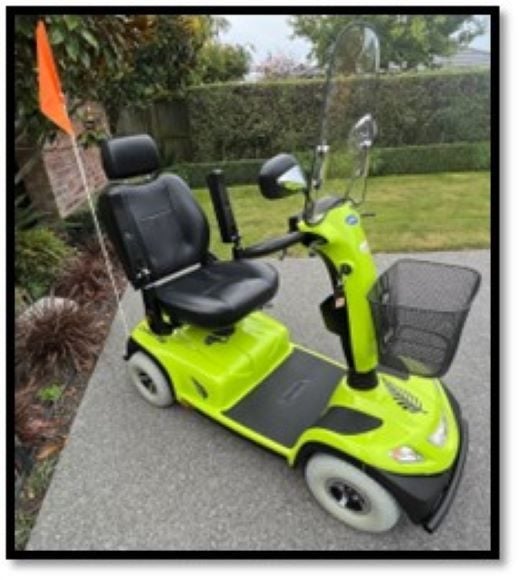 Invacare Comet Pegasus Metro Mobility Scooter Carousel 3