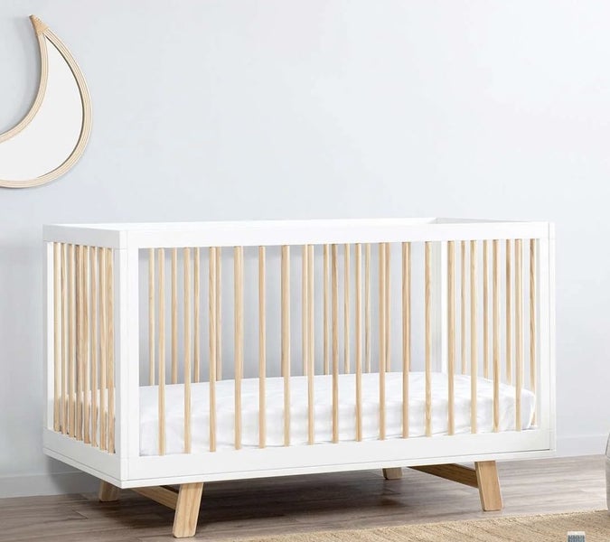 Aspen Classic Cot - Mocka Carousel 1