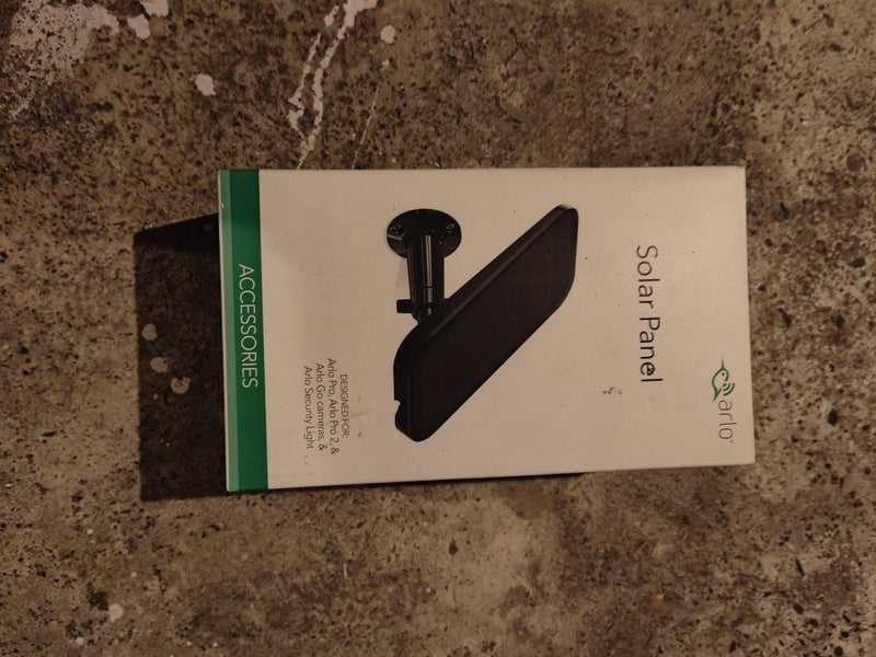 Arlo Pro 2 solar panel Carousel 1