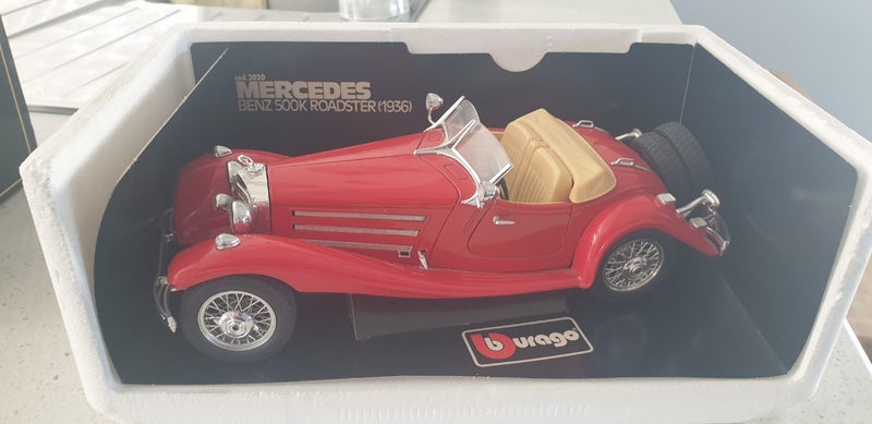Burago die cast Mercedes Carousel 1