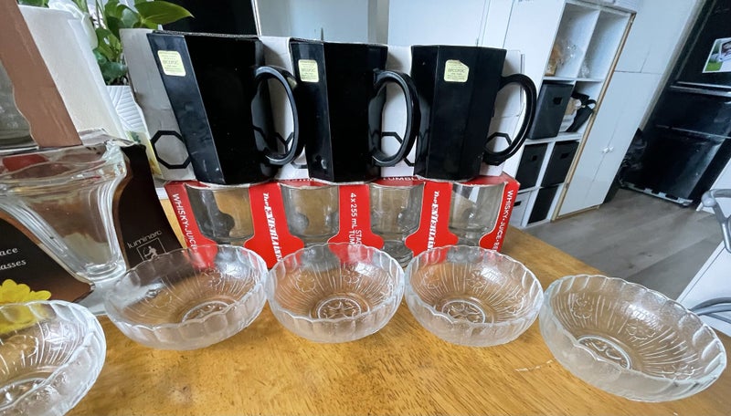 Bulk lot glassware Carousel 3