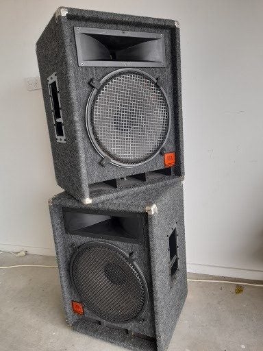 Speakers JBL 15inch Front of house. x2 Carousel 1