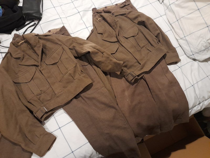 ($1 RESERVE) 1940s/ 1950s P37 variant uniforms Carousel 6