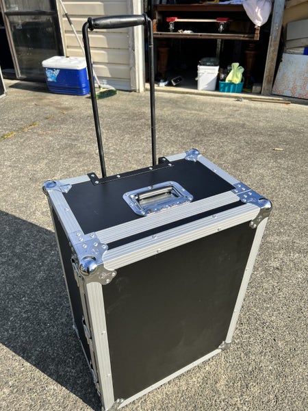 Road Ready Flight Case Packer with Wheels and Handle Carousel 1