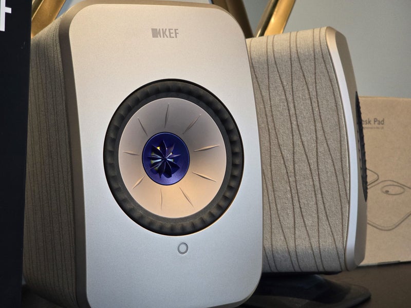 Rare KEF LSX ‘Soundwave’ Edition – Wireless Powered Speakers Carousel 1