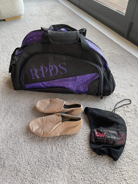 Dance bag and shoes Carousel 1
