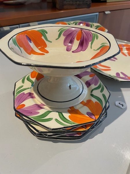 Dolly Cliff Honey Glaze Carousel 2
