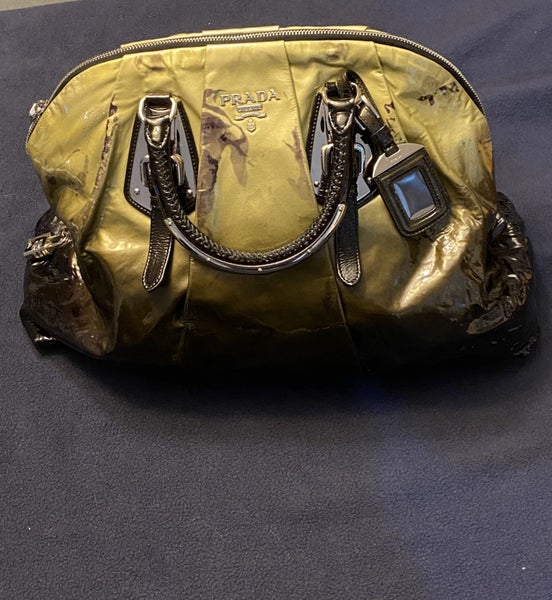 Prada629357010993951117