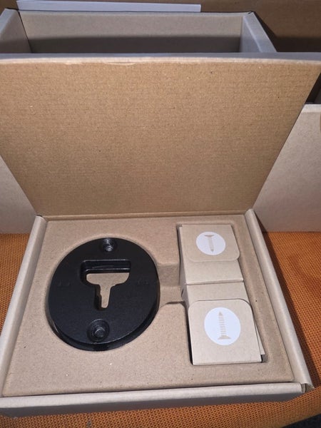 Sonos Era 300 Wall Mount (Pair) Black Carousel 1