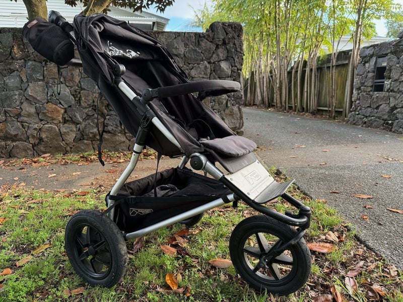 Mountain Buggy Urban Jungle High-End Buggy + Skateboard - $1 RESERVE!! Carousel 1