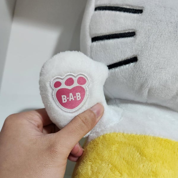 Build-A-Bear - Spring Gingham Hello Kitty Carousel 2