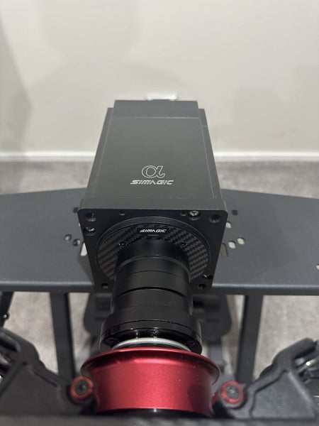 SIMAGIC Alpha Wheelbase Carousel 2