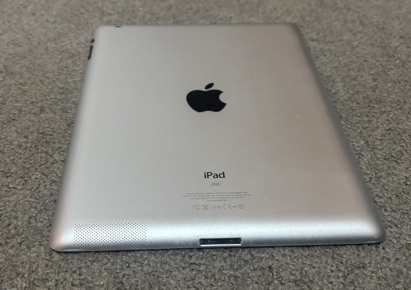 IPad 2 32GB Wifi For parts $1 Carousel 1