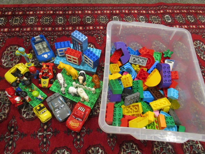 ~~~Bulk Lot of Duplo – Blocks, Cars, Figures, Animals etc~~~ Carousel 1