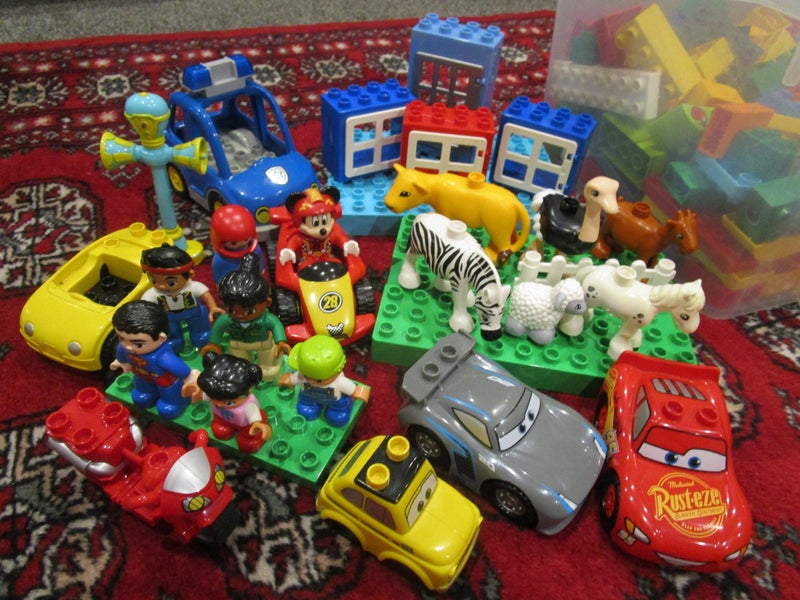 ~~~Bulk Lot of Duplo – Blocks, Cars, Figures, Animals etc~~~ Carousel 5