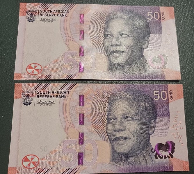 South Africa - 50 Rand banknote x 2 (2023) Carousel 2