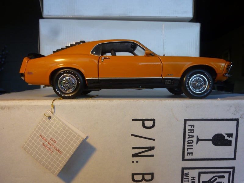 FRANKLIN MINT 1970 Mustang Mach 1 scale 1/24 colour: orange *** R A R E *** Carousel 1