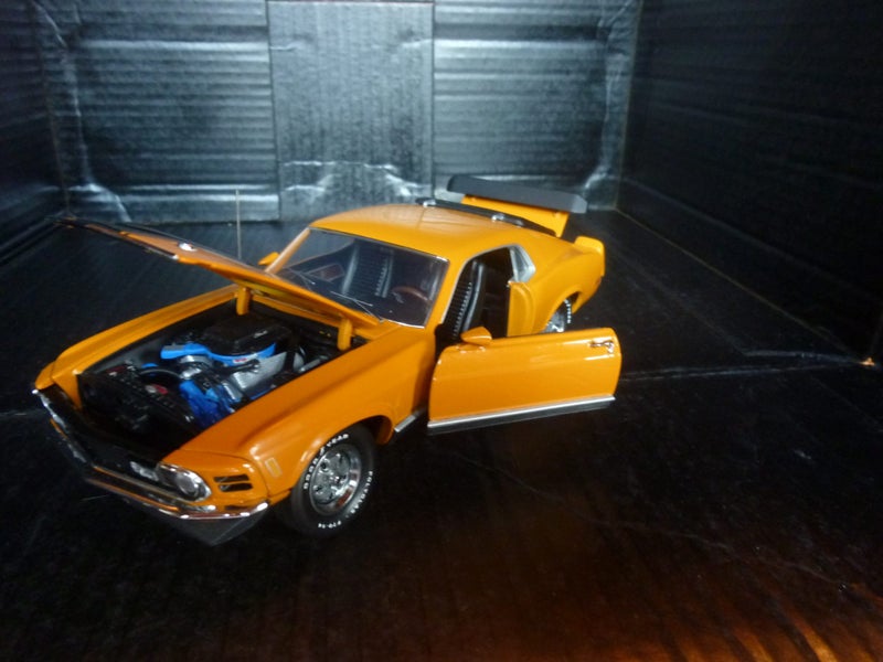 FRANKLIN MINT 1970 Mustang Mach 1 scale 1/24 colour: orange *** R A R E *** Carousel 2