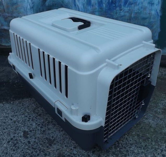 Cat/small dog carrier cage - flight approved Carousel 1