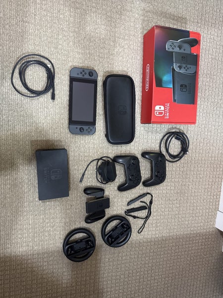 Nintendo Switch Bundle *Excellent condition* Carousel 1