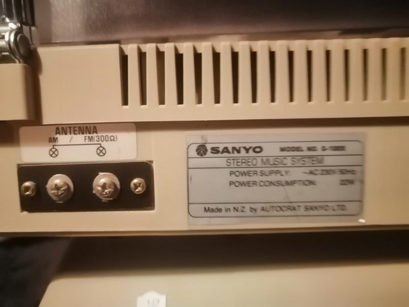Sanyo music system, modelG1005 Carousel 1