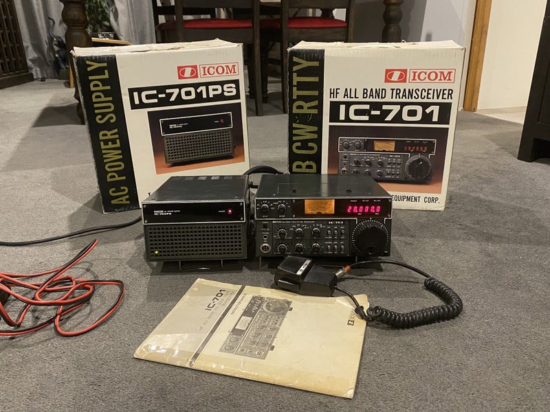 ICOM IC-701 & IC-701PS Carousel 1