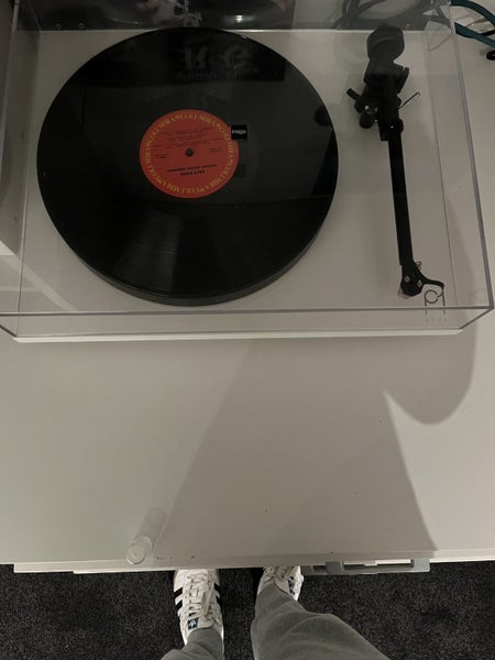 Rega Planar P1 Plus Carousel 3