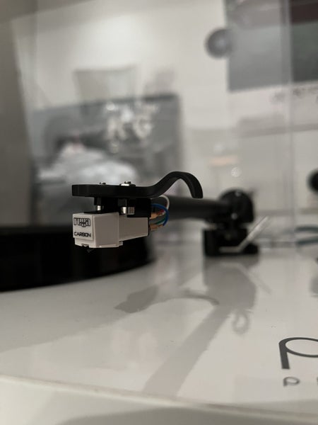 Rega Planar P1 Plus Carousel 2