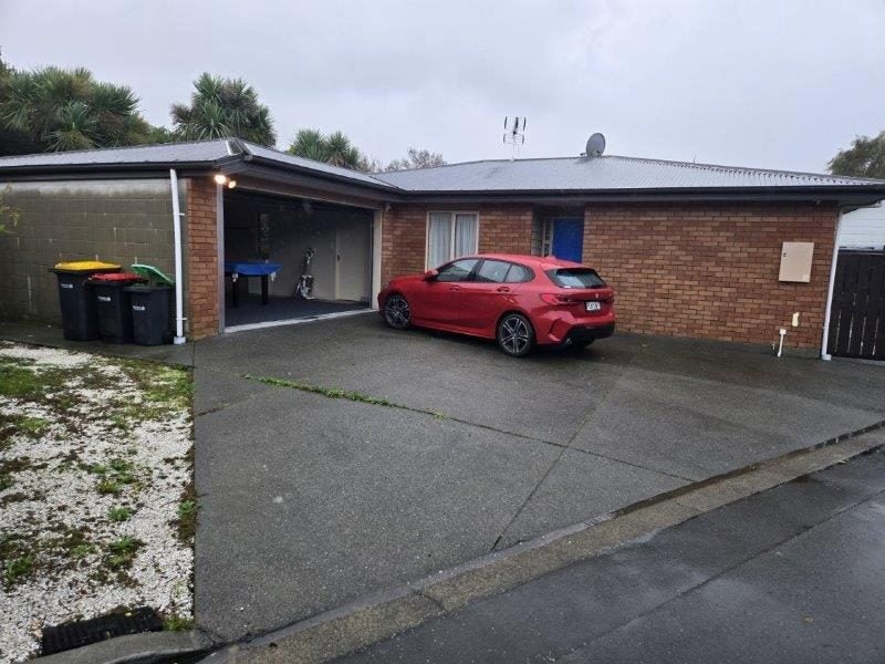 Image 1 of 23