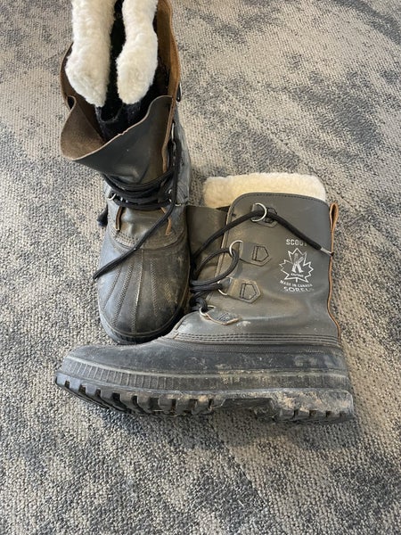 Sorel Scout Boots Carousel 1