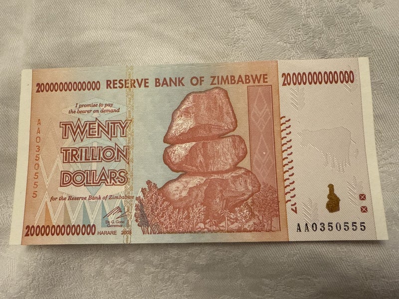 2008 Zimbabwe Twenty Trillion Banknote Error? Carousel 1