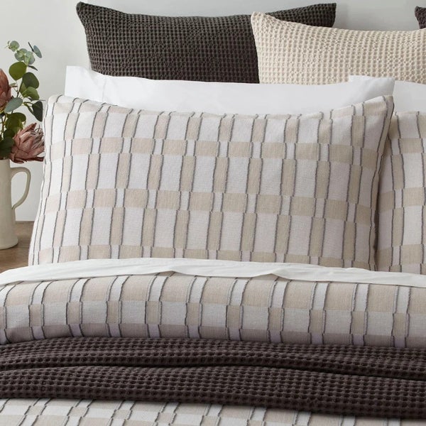 Iva Duvet Set by Baksana - Beige Carousel 3