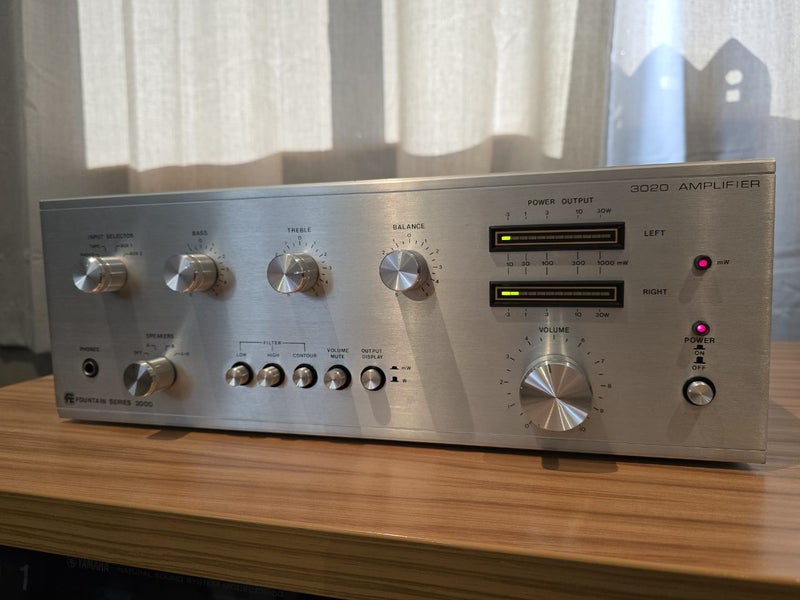 Fountain 3020 Stereo Receiver Carousel 2