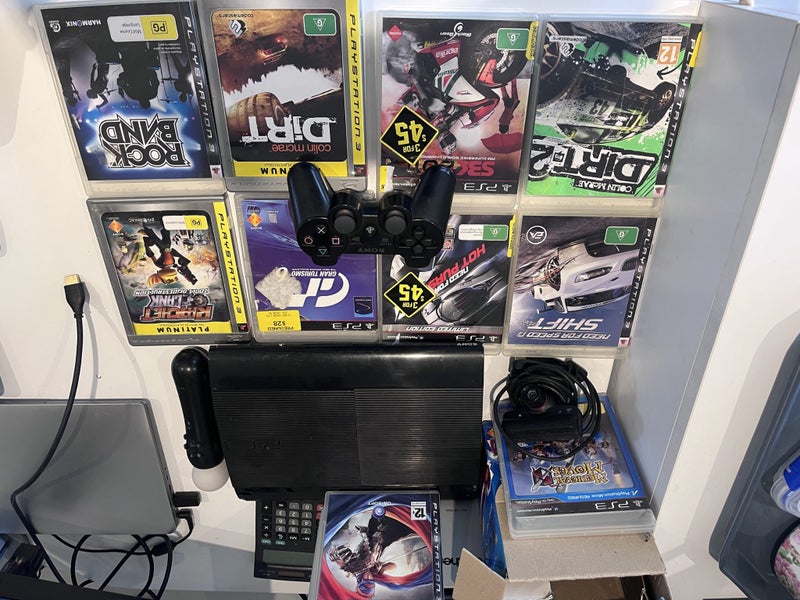 PlayStation 3 (PS3) Console + 10 Games & Controller – Great Condition! Carousel 1