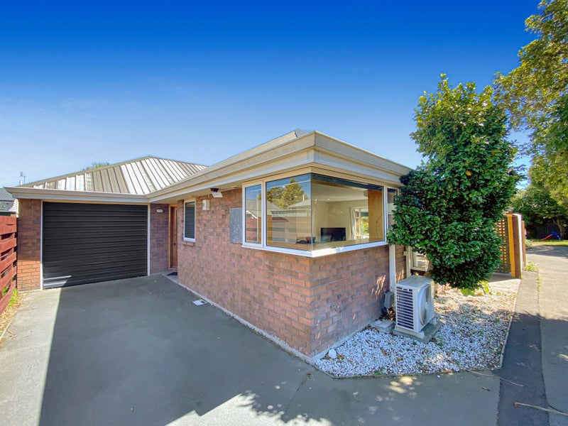 Image 1 of 20