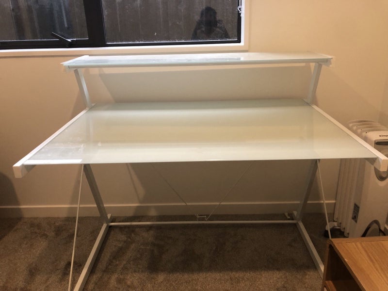 Desks x 2 Carousel 2