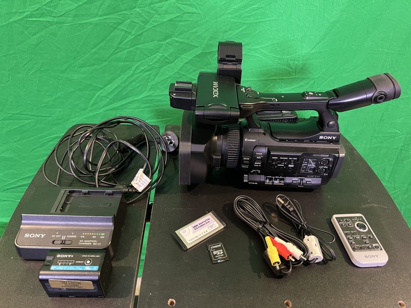 Sony PMW-100 XDCAM Professional Video Camera Carousel 1