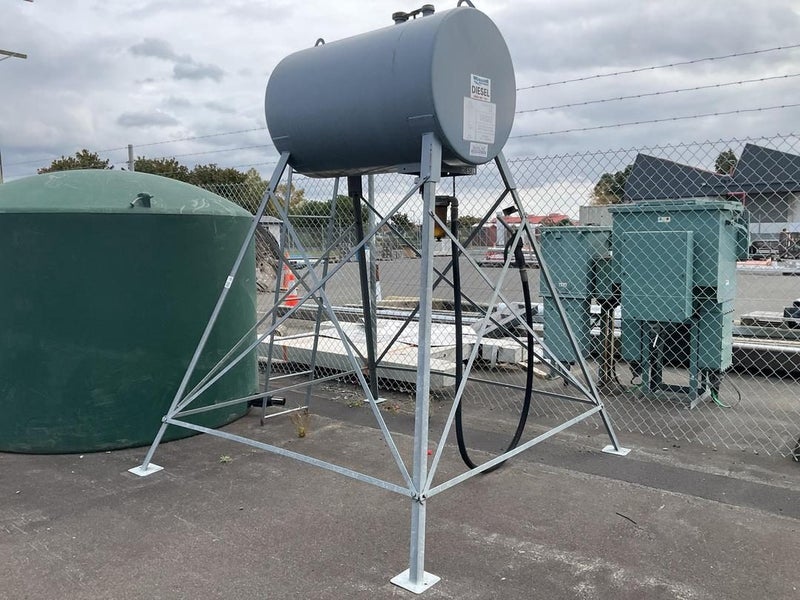 Diesel Fuel Tank with Ladder and Frame (HLZ) Carousel 2