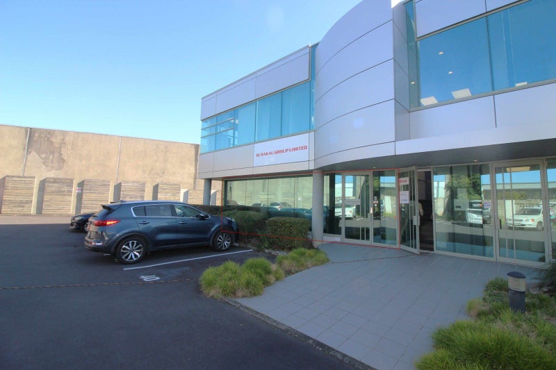 Image 1 of 8